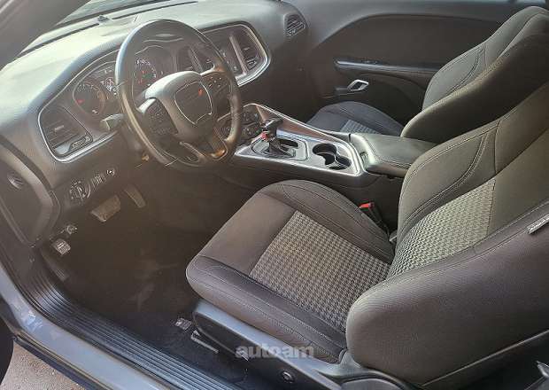 Dodge Challenger 2019 — photo 10