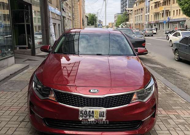 Kia Optima 2017 — լուսանկար 1