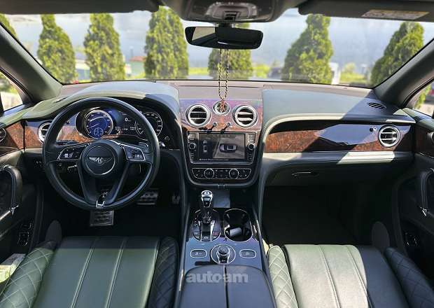Bentley Bentayga 2016 — լուսանկար 13
