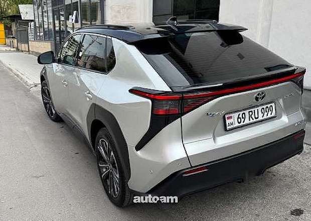 Toyota Bz4X