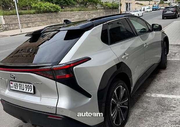 Toyota Bz4X