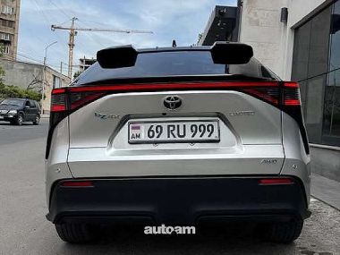 Toyota Bz4X 2023 — миниатюра 2