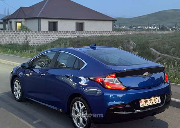 Chevrolet Volt 2016 — photo 3