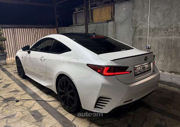 Lexus RC 200t