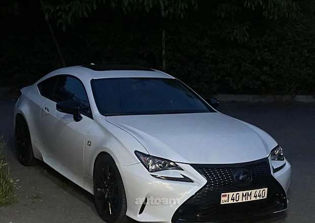 Lexus RC 200t
