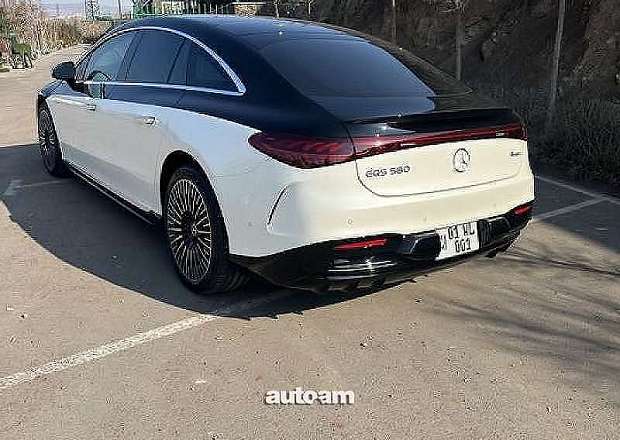 Mercedes-Benz EQS