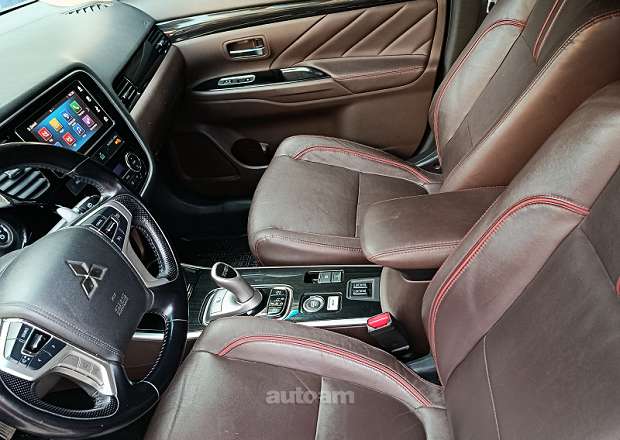 Mitsubishi Outlander PHEV 2018 — լուսանկար 13