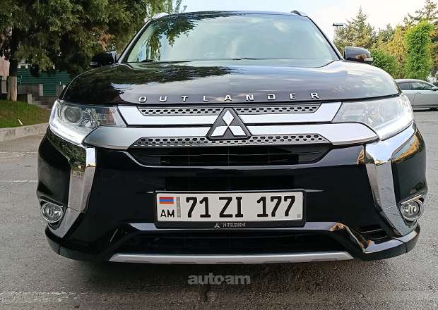 Mitsubishi Outlander PHEV 2018 — լուսանկար 1
