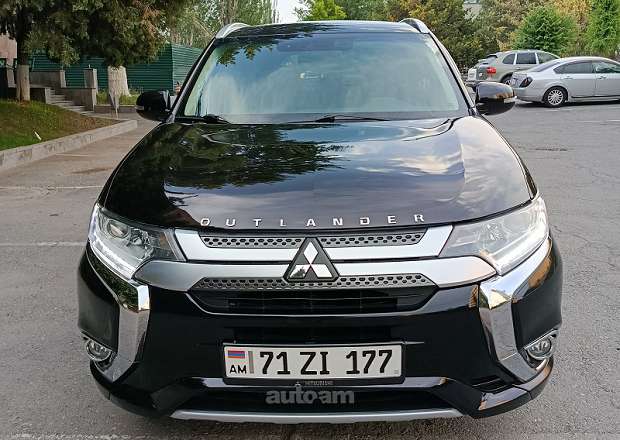 Mitsubishi Outlander PHEV 2018 — լուսանկար 6