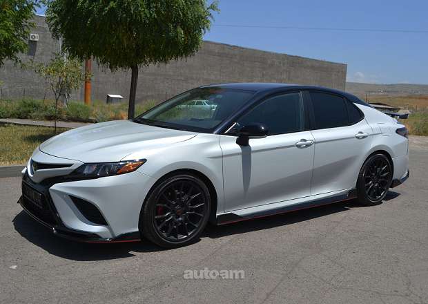 Toyota Camry 2021 — լուսանկար 4