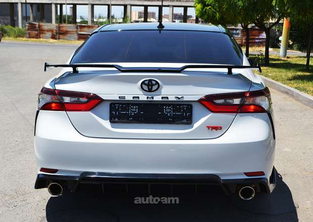 Toyota Camry 2021 — լուսանկար 14