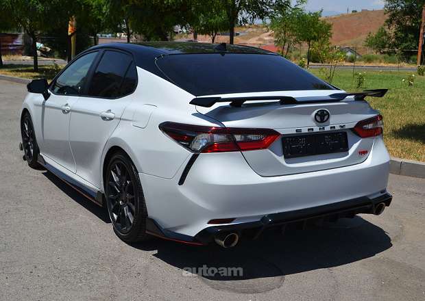 Toyota Camry 2021 — լուսանկար 15