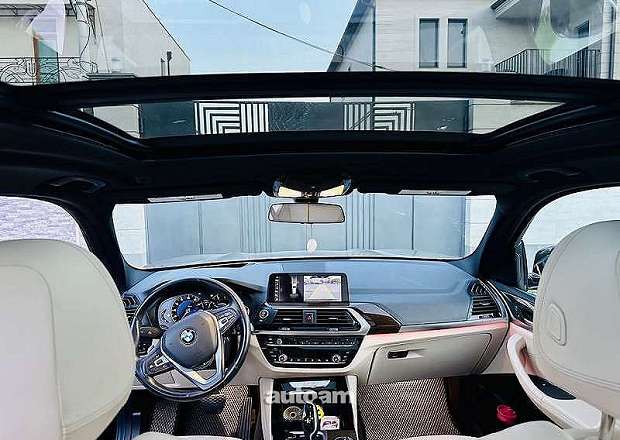 BMW X3 2018 — photo 8