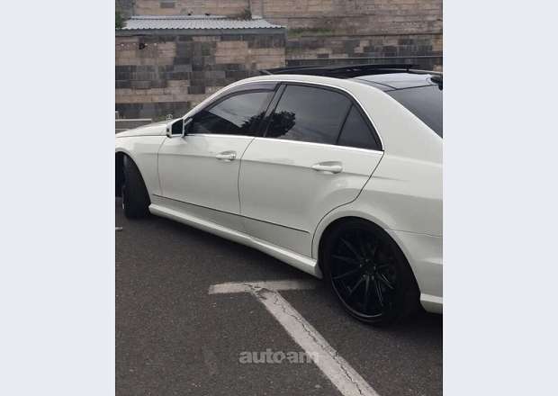 Mercedes-Benz E 350 2010 — photo 8