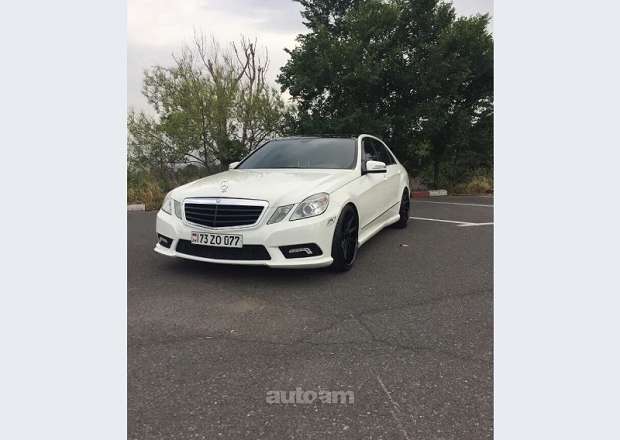 Mercedes-Benz E 350 2010 — photo 1