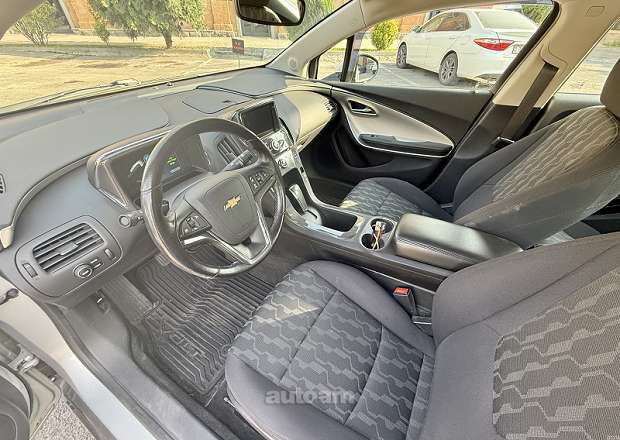 Chevrolet Volt 2014 — photo 9