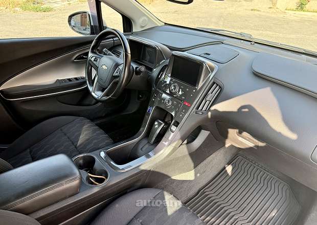 Chevrolet Volt 2014 — photo 7