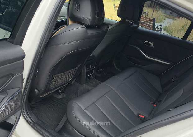 BMW 330 2019 — լուսանկար 9