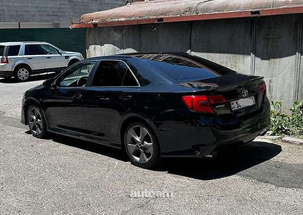 Toyota Camry 2013 — լուսանկար 4