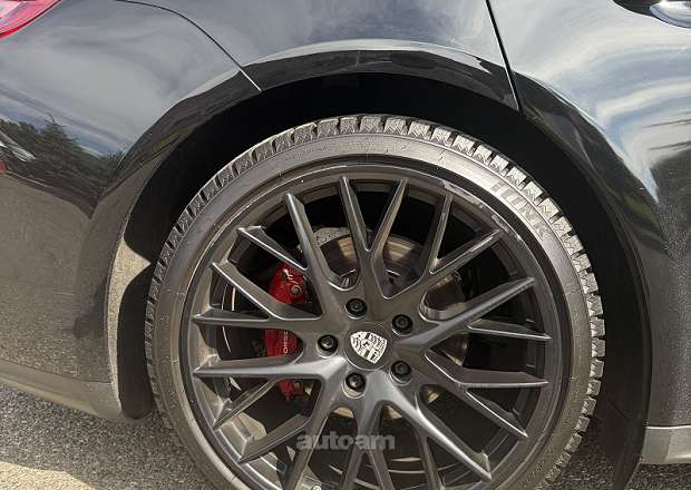 Porsche Panamera 2018 — photo 7