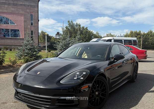 Porsche Panamera 2018 — photo 2