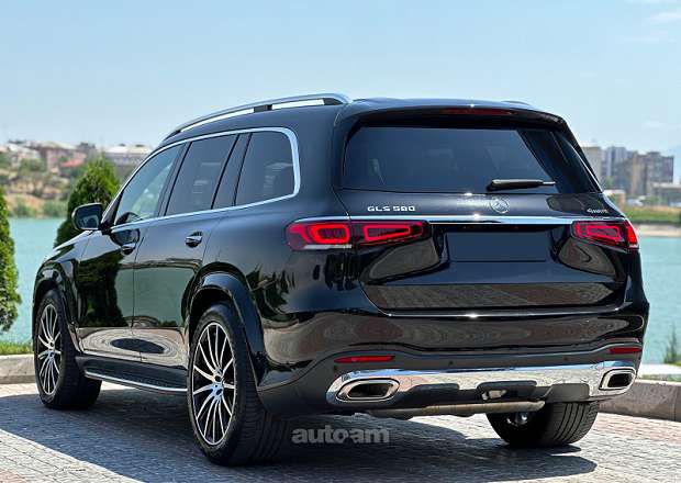 Mercedes-Benz GLS 500