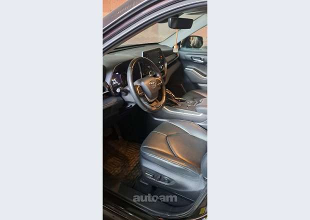 Toyota Highlander 2022 — photo 9