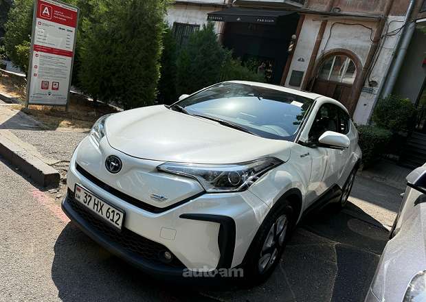 Toyota C-HR