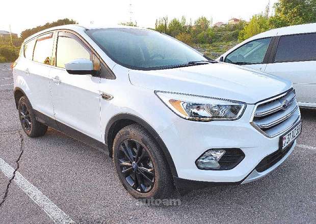 Ford Escape 2019 — լուսանկար 3