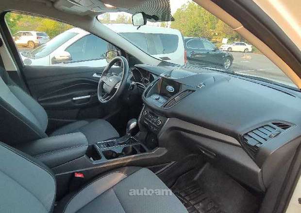 Ford Escape 2019 — լուսանկար 10