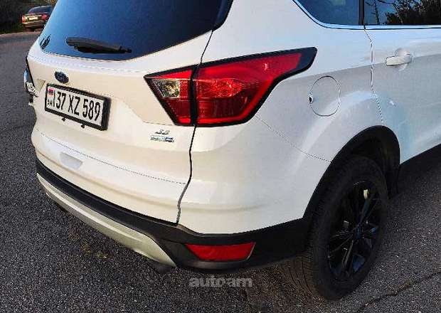 Ford Escape 2019 — լուսանկար 7