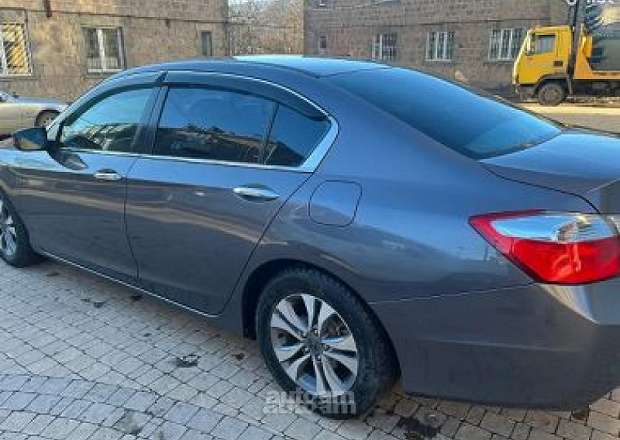 Honda Accord 2015 — photo 9