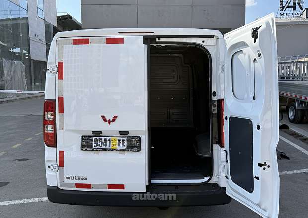 WULING Yangguang EV Electric Van