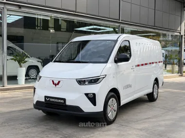 WULING Yangguang EV Electric Van, 2025