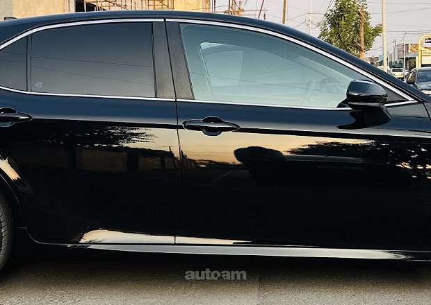 Toyota Camry 2021 — լուսանկար 7
