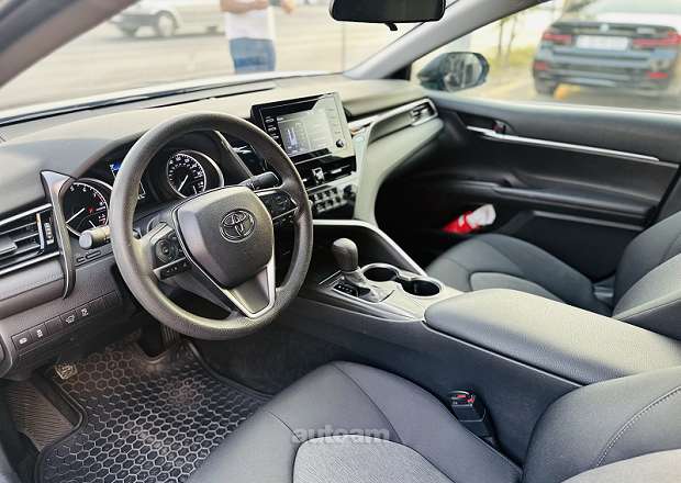 Toyota Camry 2021 — լուսանկար 6