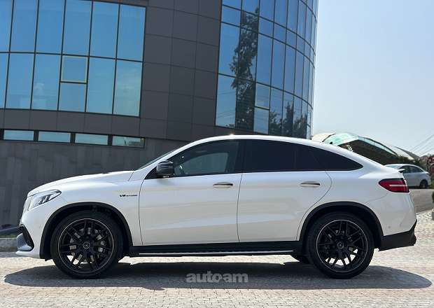 Mercedes-Benz GLE 63 S Coupe 2015 — photo 14