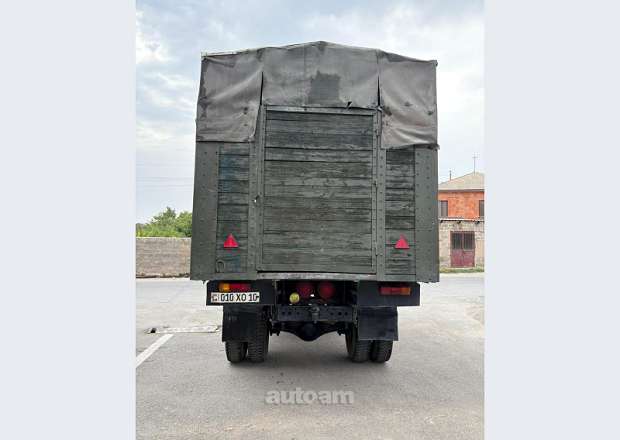 ZIL 130