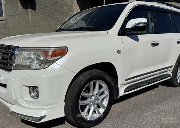 Toyota Land Cruiser 200 2010 — фото 2