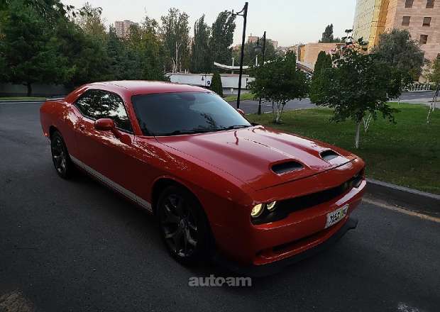 Dodge Challenger 2017 — photo 13