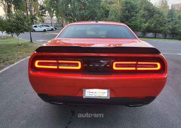 Dodge Challenger 2017 — photo 6