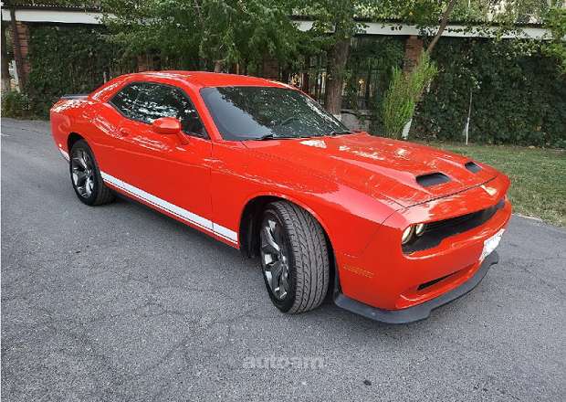 Dodge Challenger 2017 — photo 15