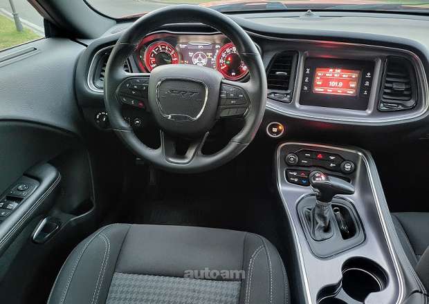 Dodge Challenger 2017 — photo 7