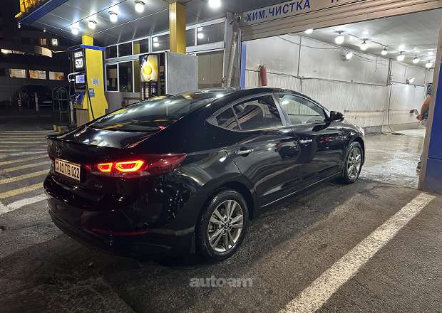Hyundai Elantra 2017 — լուսանկար 4