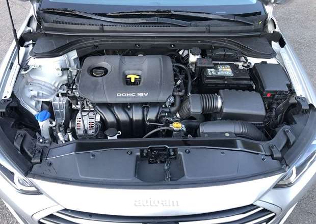 Hyundai Elantra 2018 — լուսանկար 12