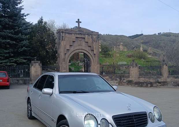 Mercedes-Benz E 240 1999 — լուսանկար 1