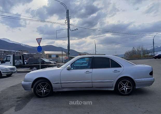 Mercedes-Benz E 240 1999 — լուսանկար 2