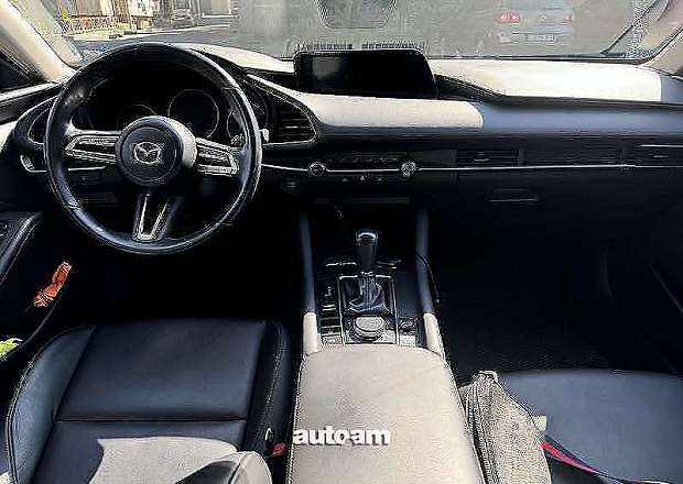 Mazda 3 2019 — լուսանկար 4