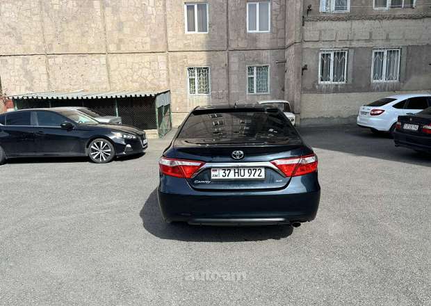 Toyota Camry 2016 — լուսանկար 3
