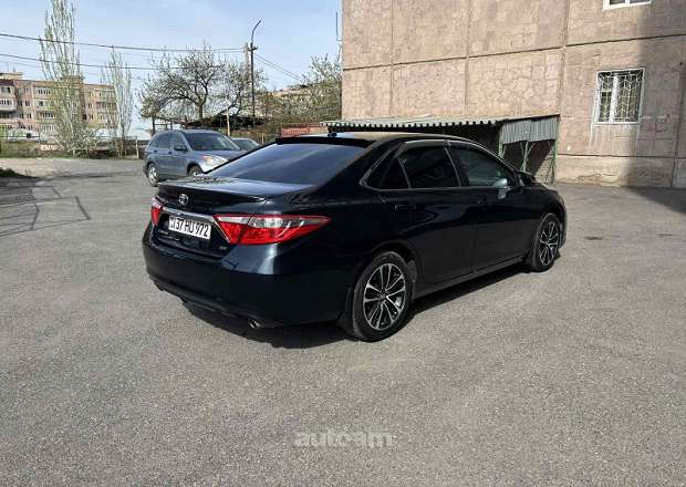 Toyota Camry 2016 — լուսանկար 2